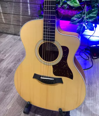 Taylor Guitars - 214ce-K Grand Auditorium Sitka/Layered Koa Acoustic-Electric Guitar